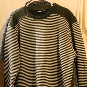 Olive/Oatmeal Kavu sweatshirt💚